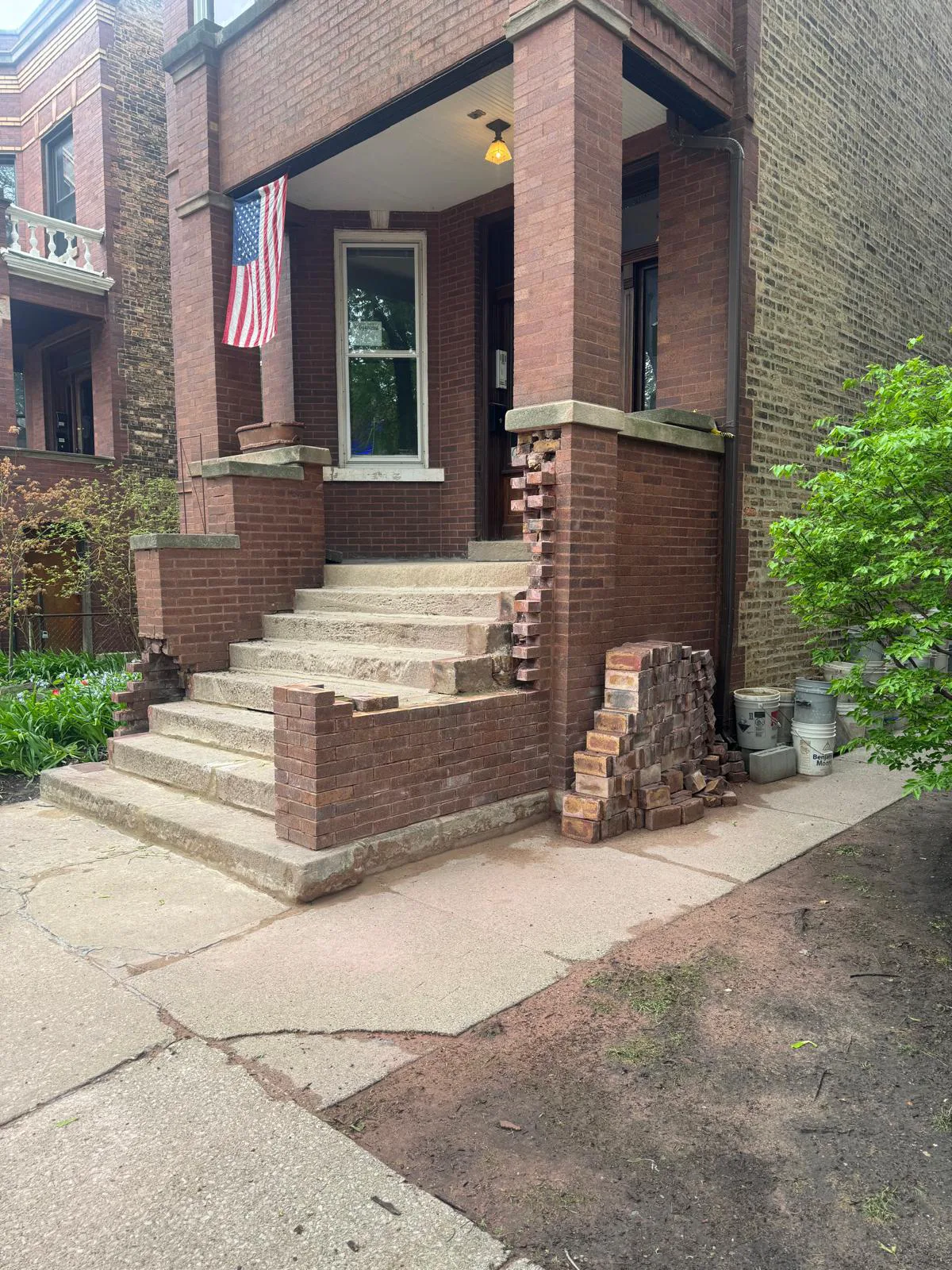 Brick front stoop rebuild — during